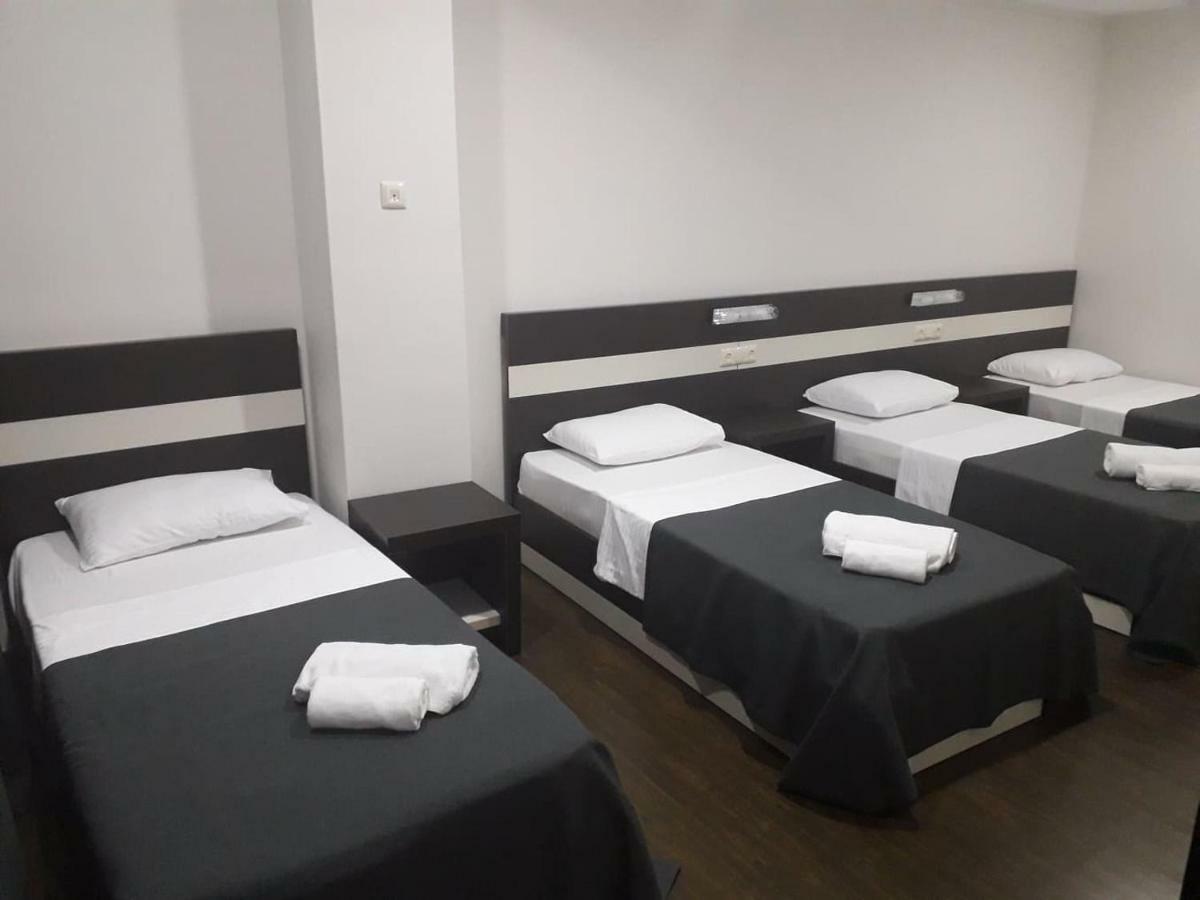 West Tower Hotel Кутаїсі Екстер'єр фото